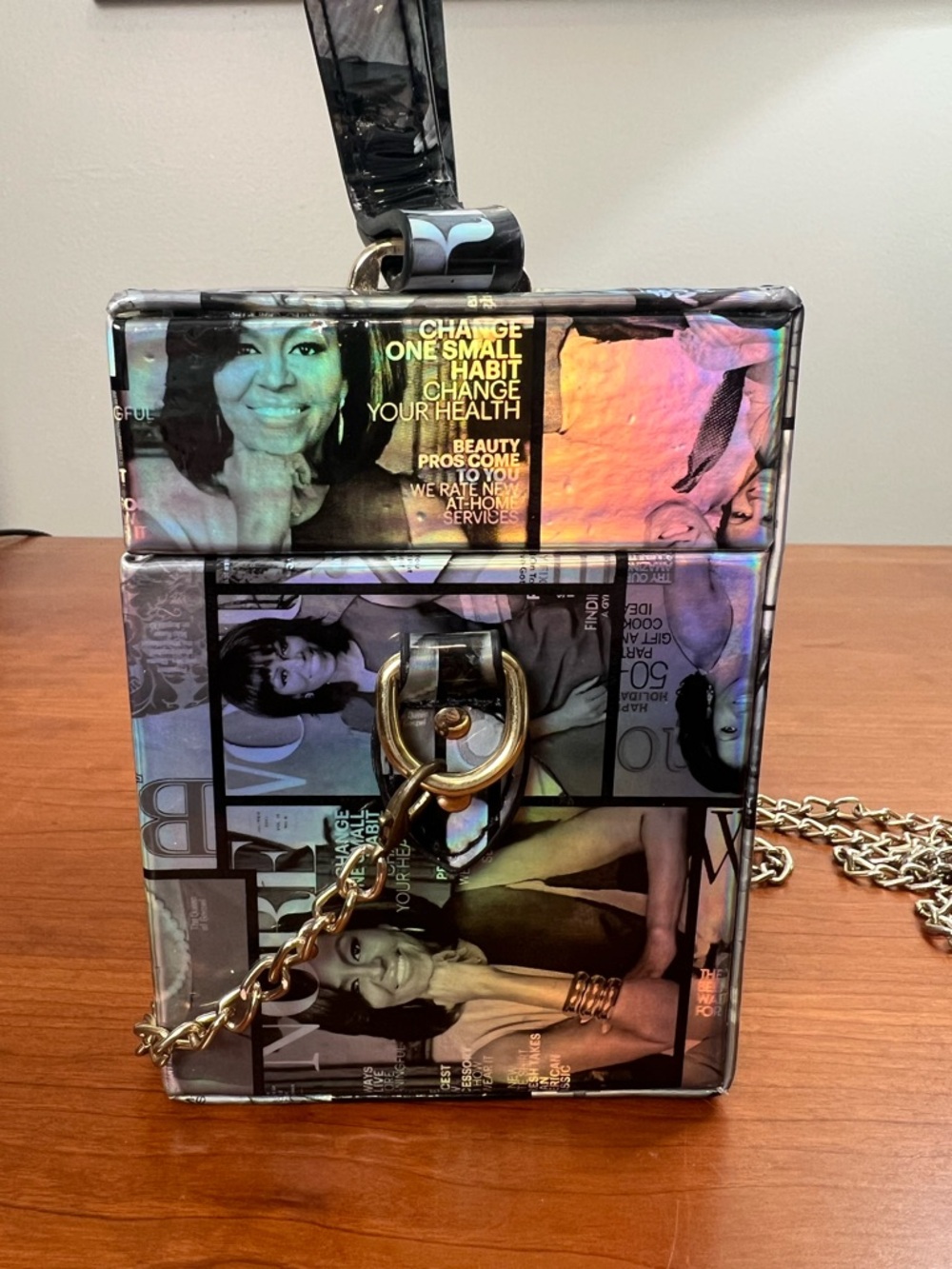 Michelle Obama magazine‎ cover collage hard case clutch gold chain strap - Picture 4 of 8
